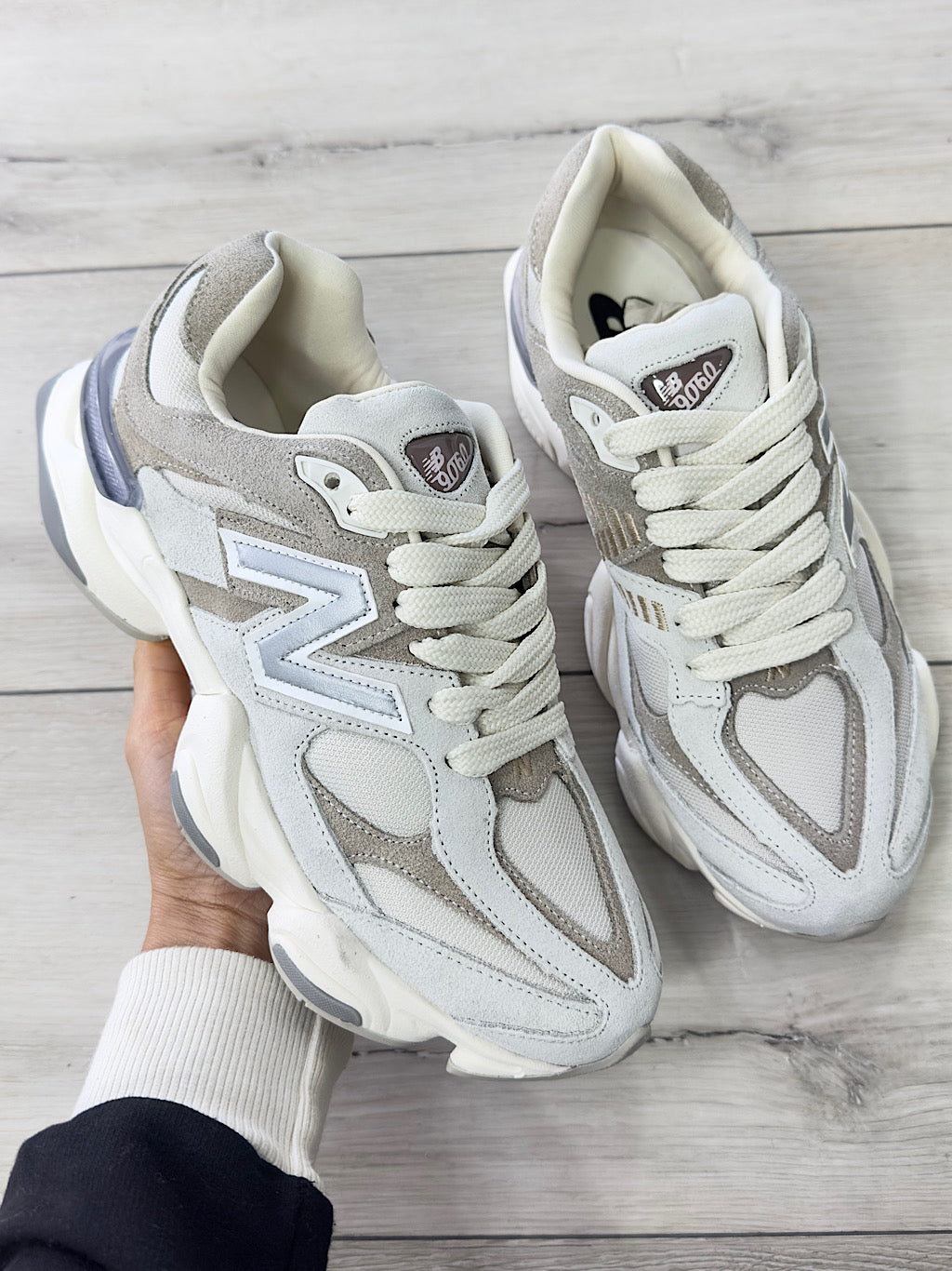 NB9060 Bege