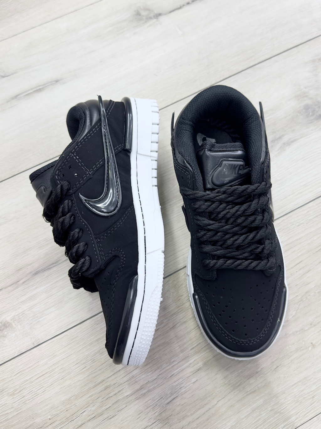 DK Twist Low Black
