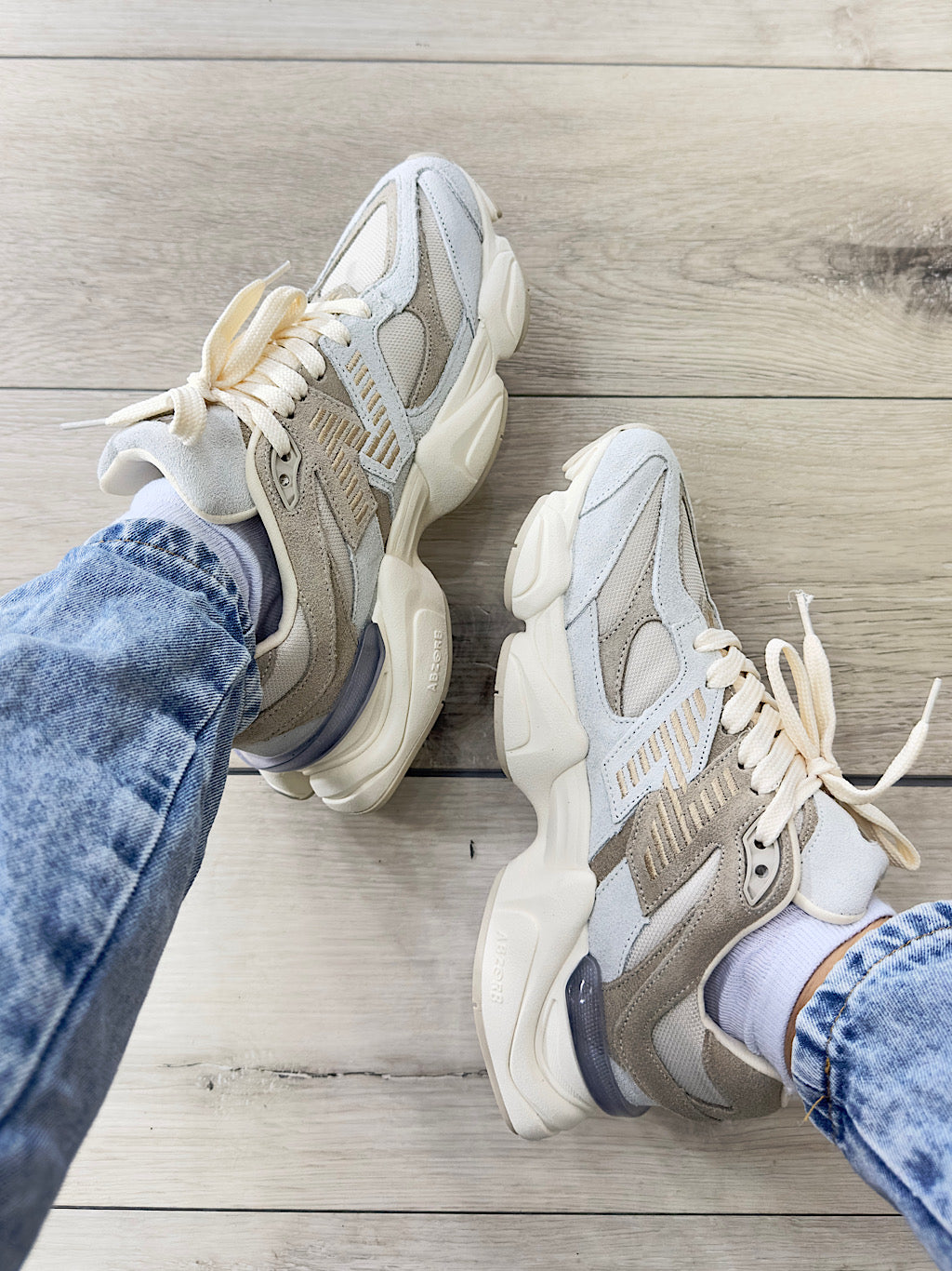NB9060 Bege