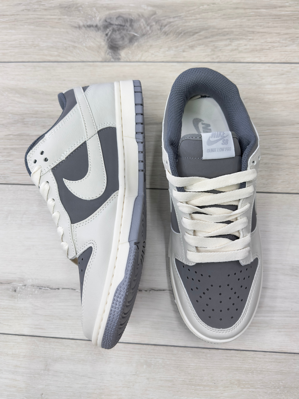 DK Low Grey White