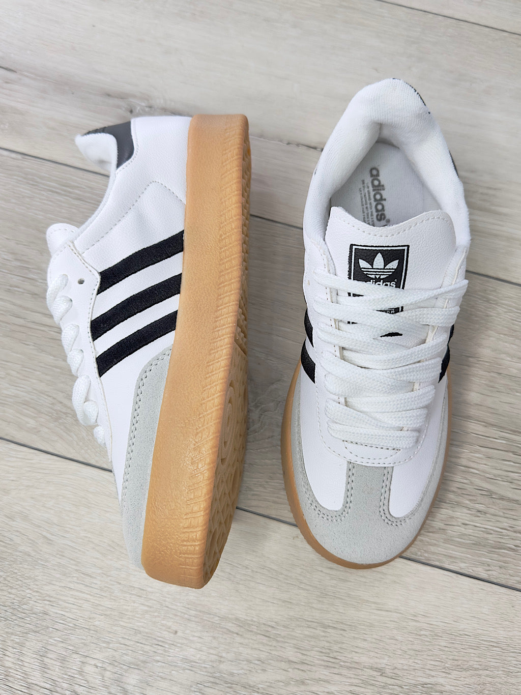 Sambae Branco e Preto