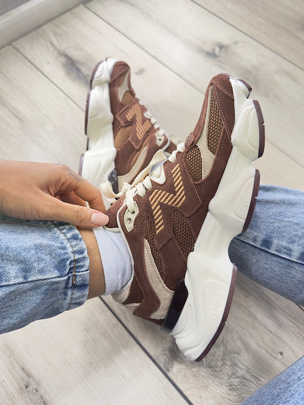 NB9060 Marrom