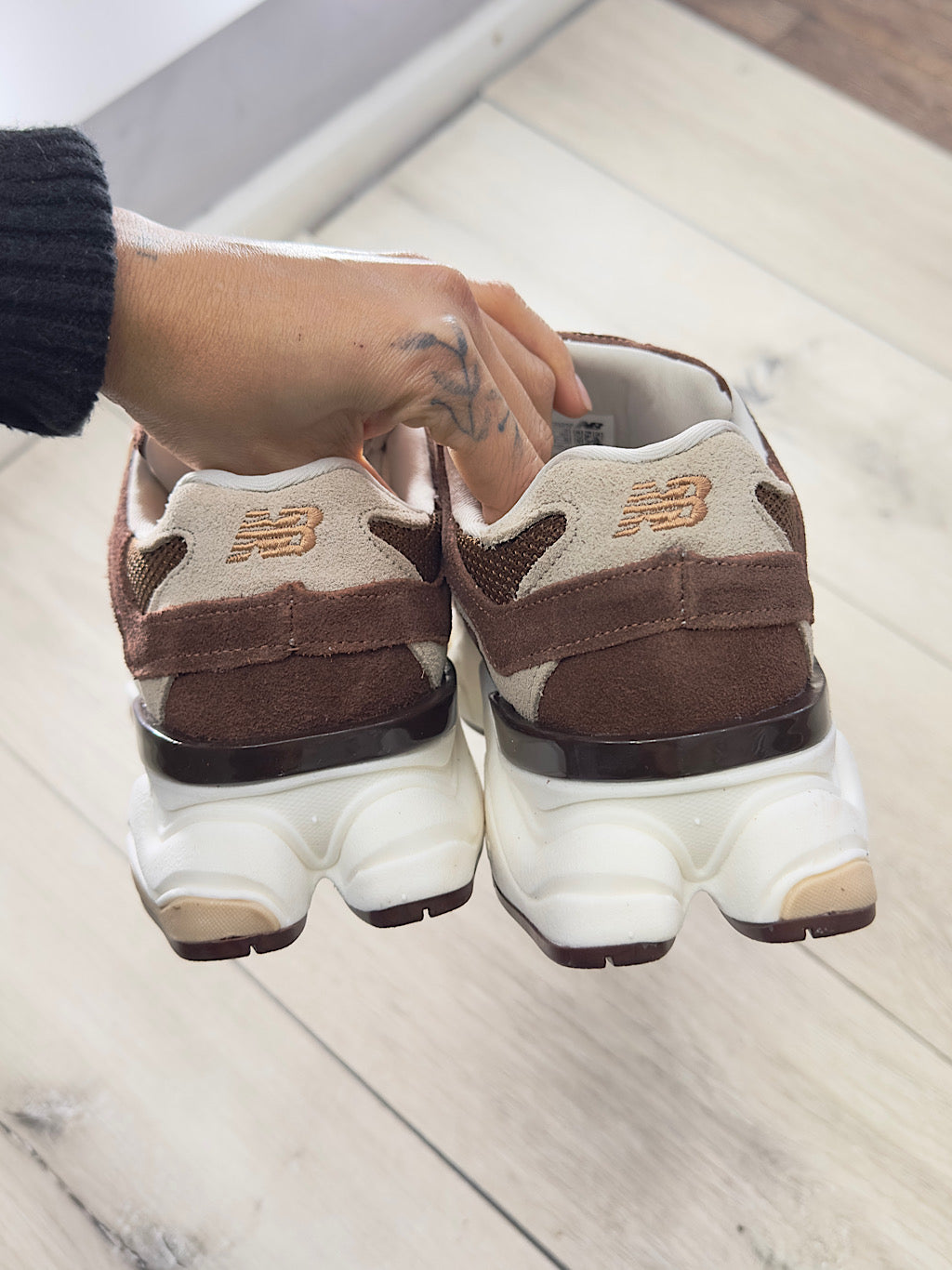 NB9060 Marrom