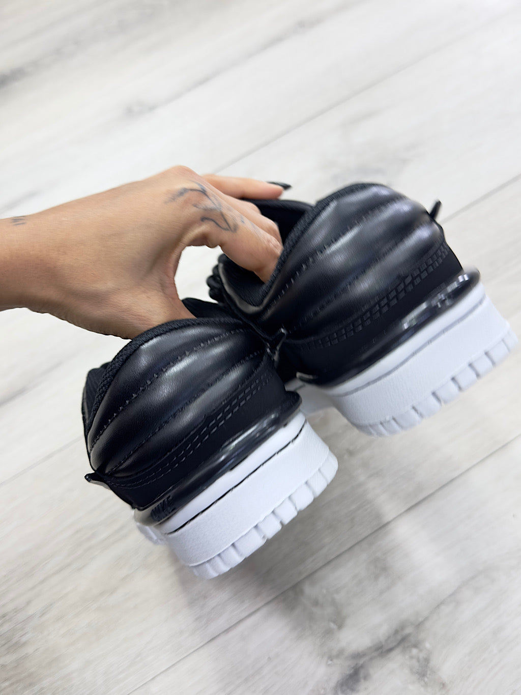 DK Twist Low Black
