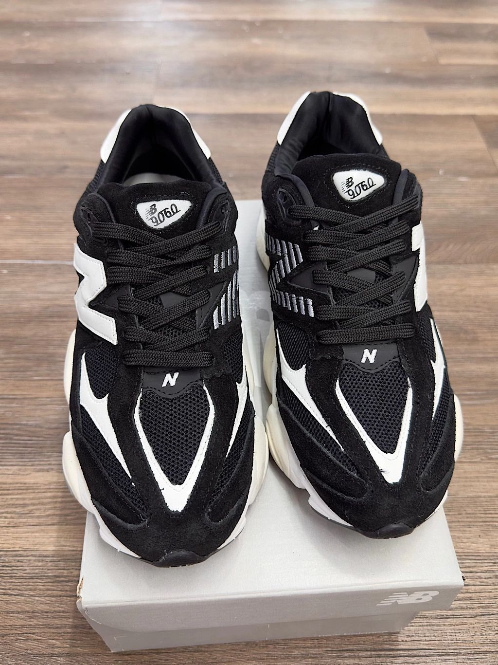 NB9060 Preto e Branco