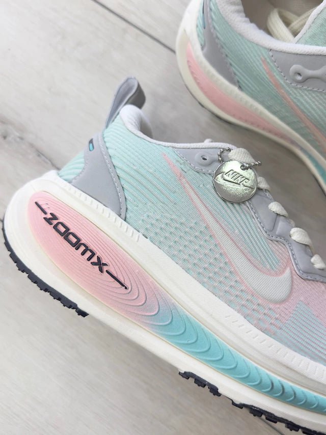 Zoom X Vomero Rosa/Azul